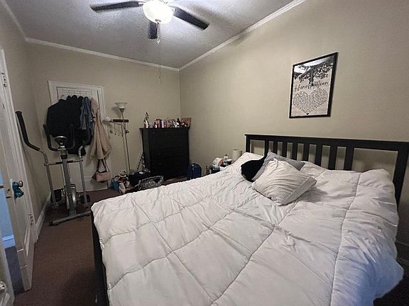 4th image of 3719 N Southport Ave #109