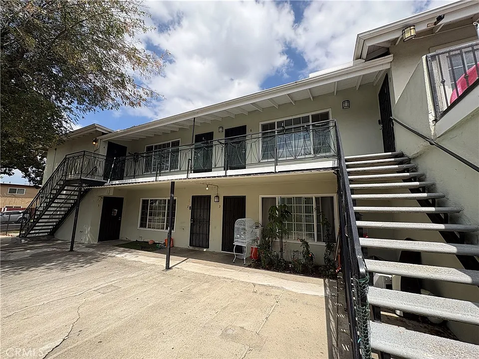 300 N Mountain View Pl #5