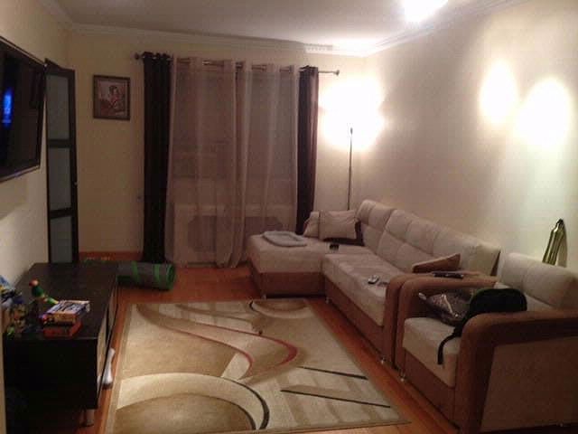 2nd image of 7135 Vleigh Pl