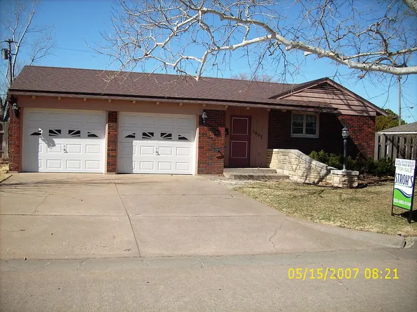 1007 Tobias Dr, Lyons, KS 67554