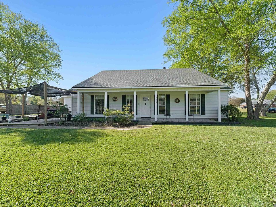 1st image of 1333 Holly Dr