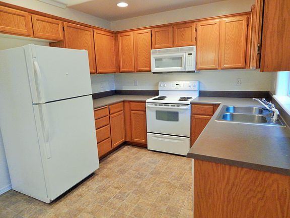4th image of 903 Narregan St