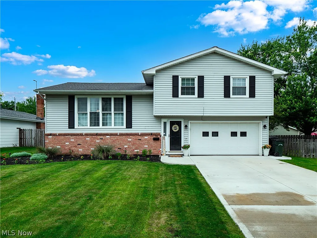 116 Northfield Dr photo 1