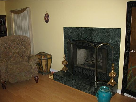 3rd image of 5453 Friarsway Dr