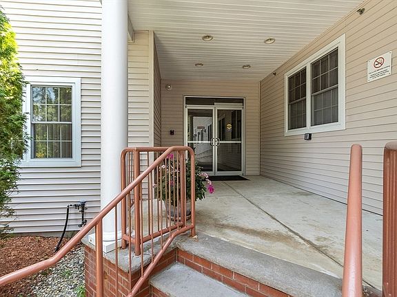 4th image of 46 Ashford St Unit 9
