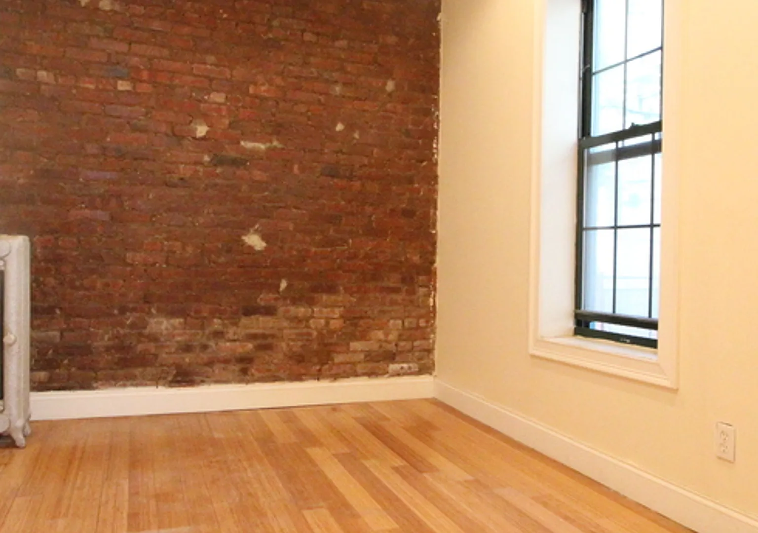 571 Lincoln Place — Photo 3