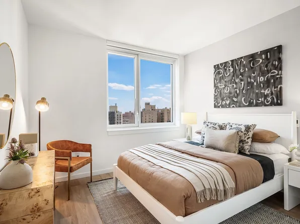 266 West 96th Street 1704 image 3 of 6