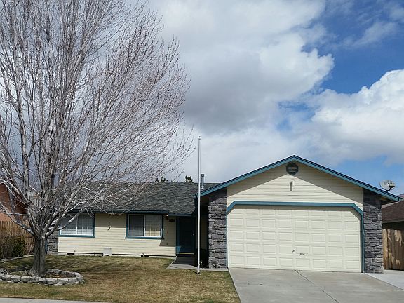 Front yard in Winter.