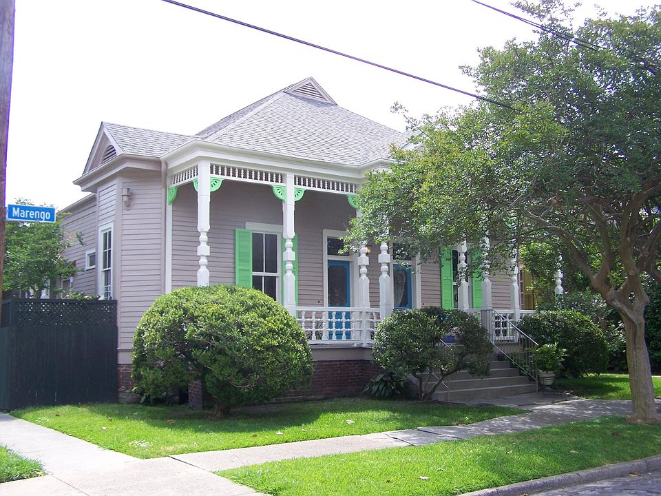 1st image of 1129 Marengo St