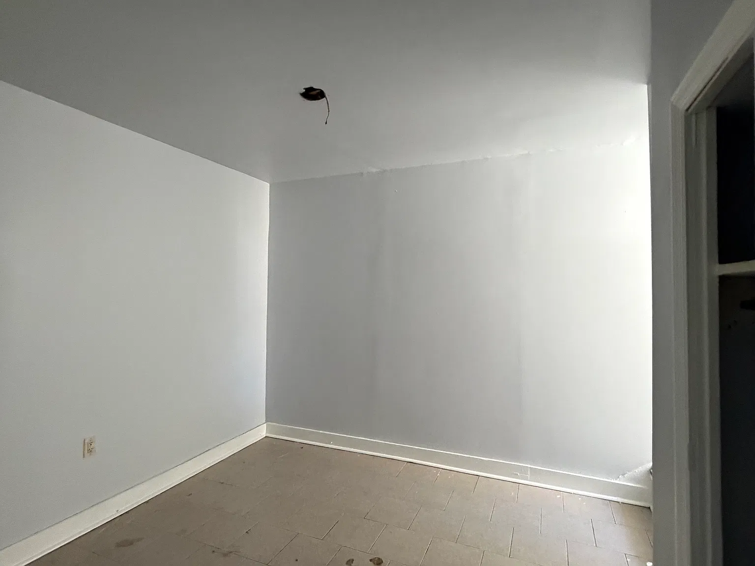 1 bed, $975 — Photo 2
