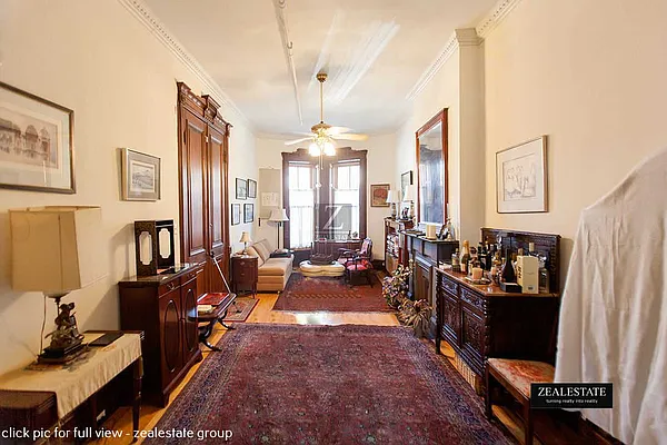 Rented by ZealEstate Group Inc | media 22