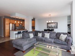 420 W Ontario St #P-627, Chicago, IL
