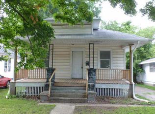 1921 E Pine St, Springfield, IL 62703