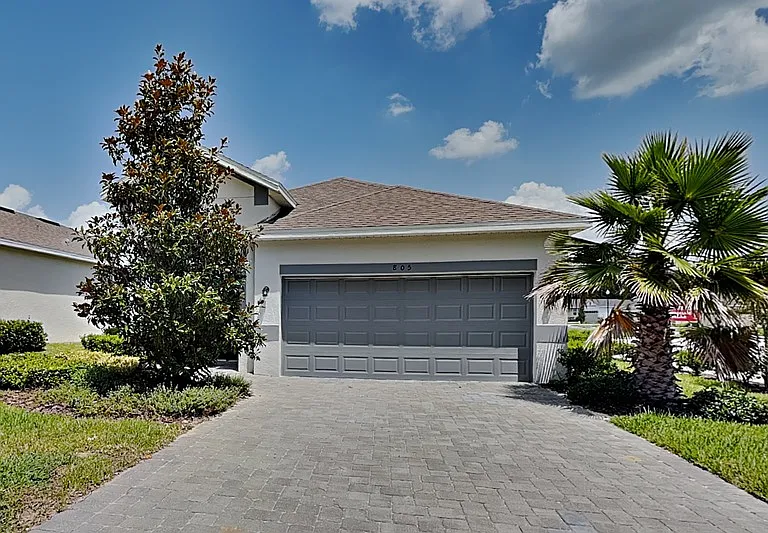 805 Lemon Ave — Photo 1