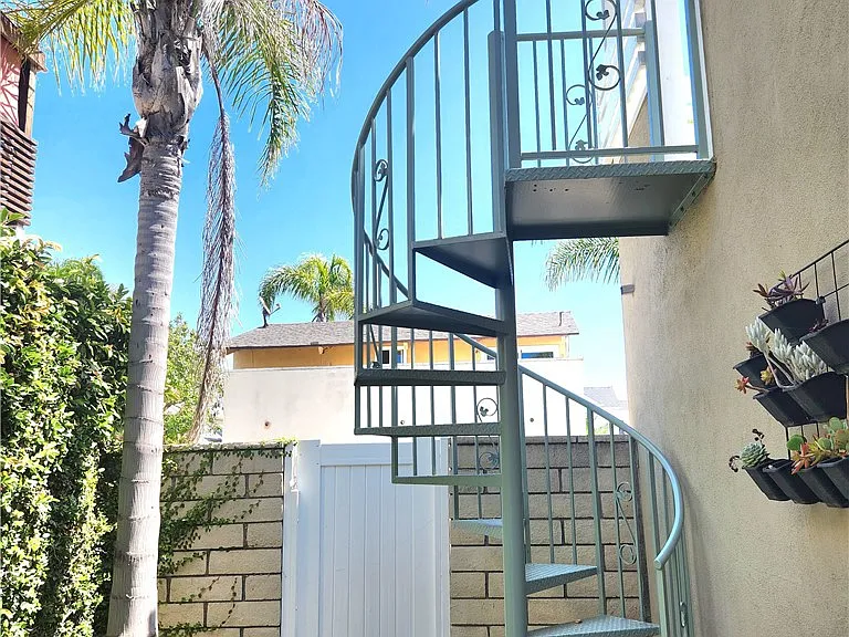 314 Prospect St — Photo 15