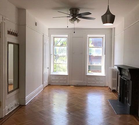 4th image of 111 Halsey St APT 2