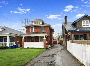 5138 Willmott St, Niagara Falls, ON L2E 2A3