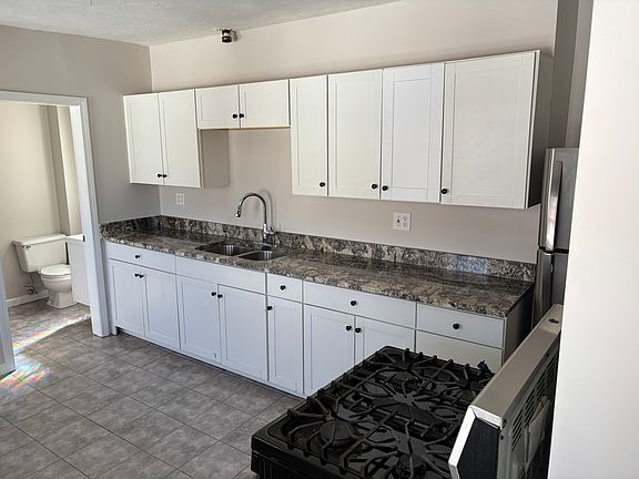 3rd image of 14-20 Quigley Ave #16
