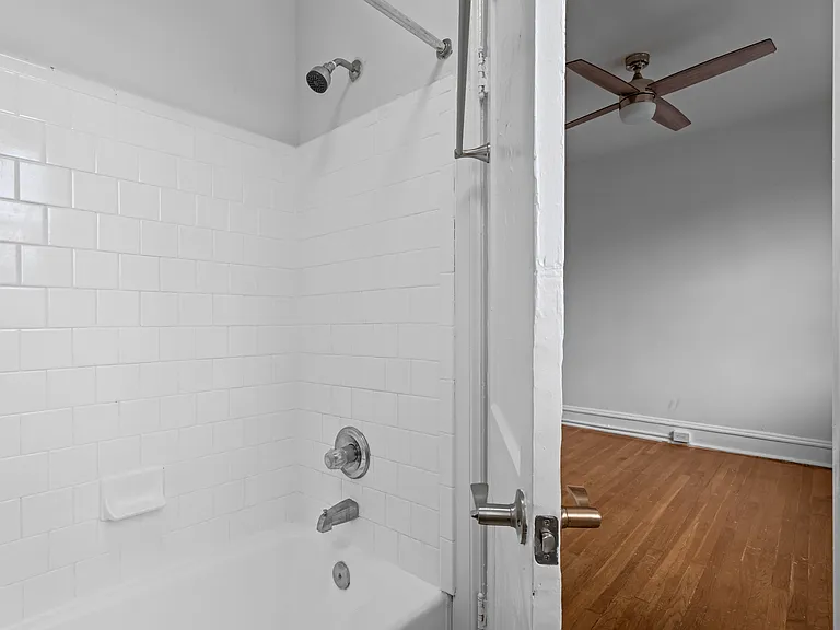 The Collection of Historic Richmond — Photo 22