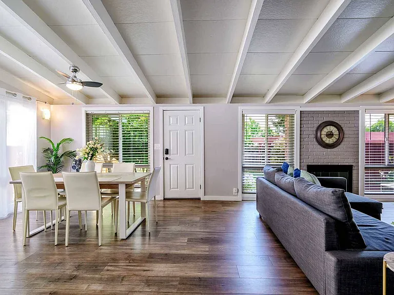 3410 Pepper Tree Ln — Photo 14