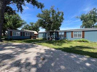 1059 Airport Rd, Graford, TX 76449