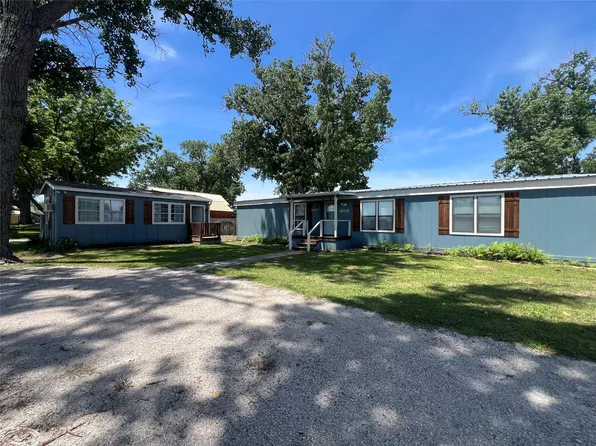 1059 Airport Rd, Graford, TX 76449
