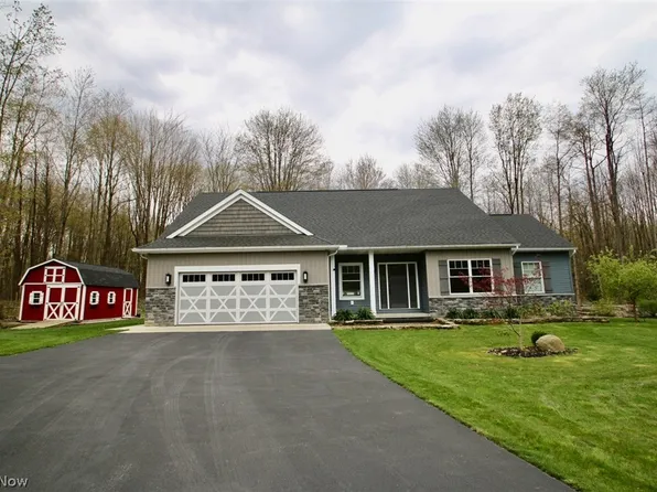 5020 Leslie Rd, Rock Creek, OH 44084