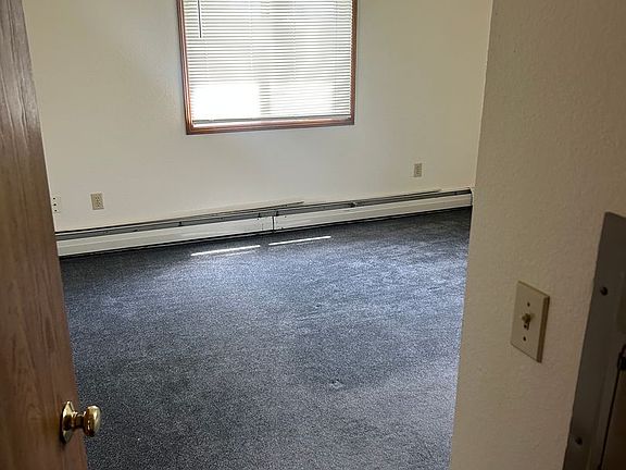 5th image of 6138 W Forest Home Ave #105