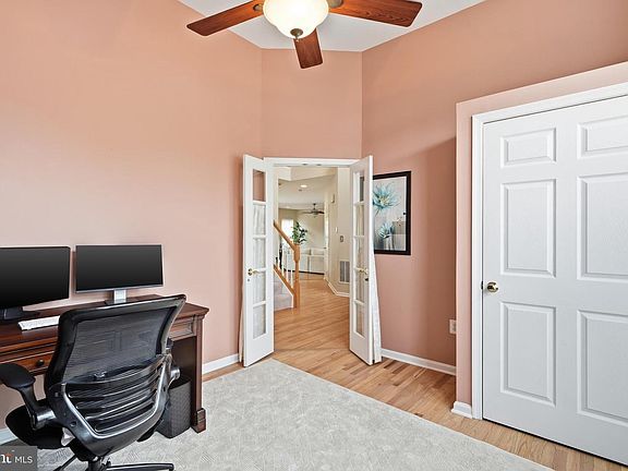 4th image of 8159 Tenbrook Dr