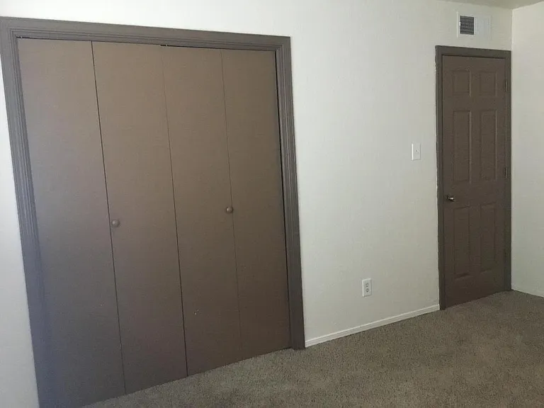 Rear bedroom