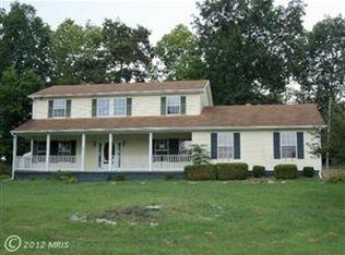 28 Dove Hill Dr, Ranson, WV 25438