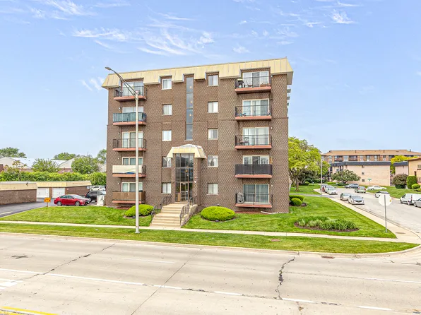 10424 Central Ave APT 5NW, Oak Lawn, IL 60453