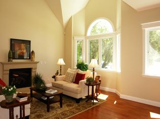 1123 Boranda Ave, Mountain View, CA 94040