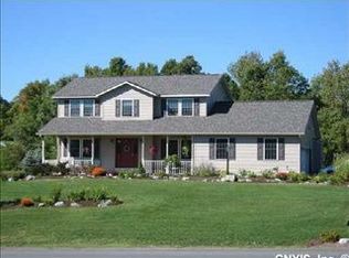 103 Eagle Crest Dr, Camillus, NY 13031