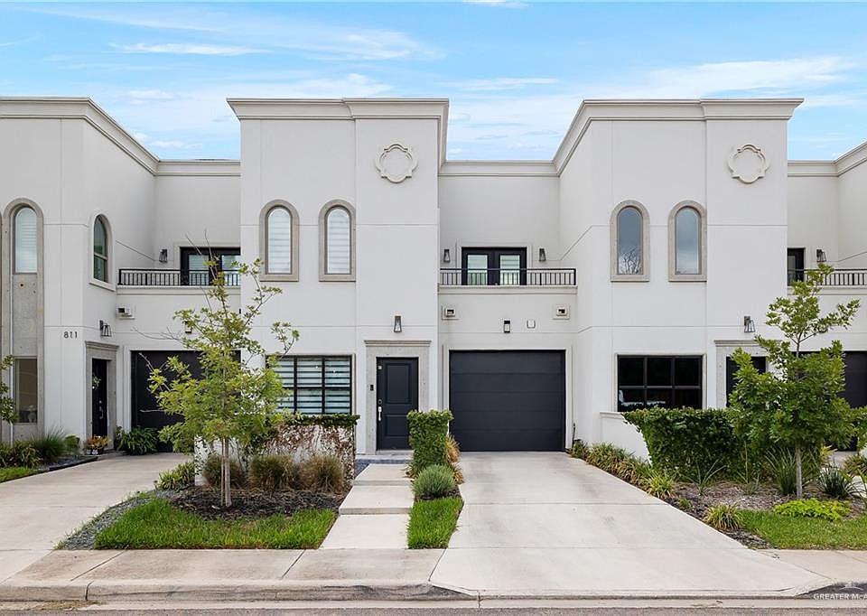 1st image of 813 Lucia Dr