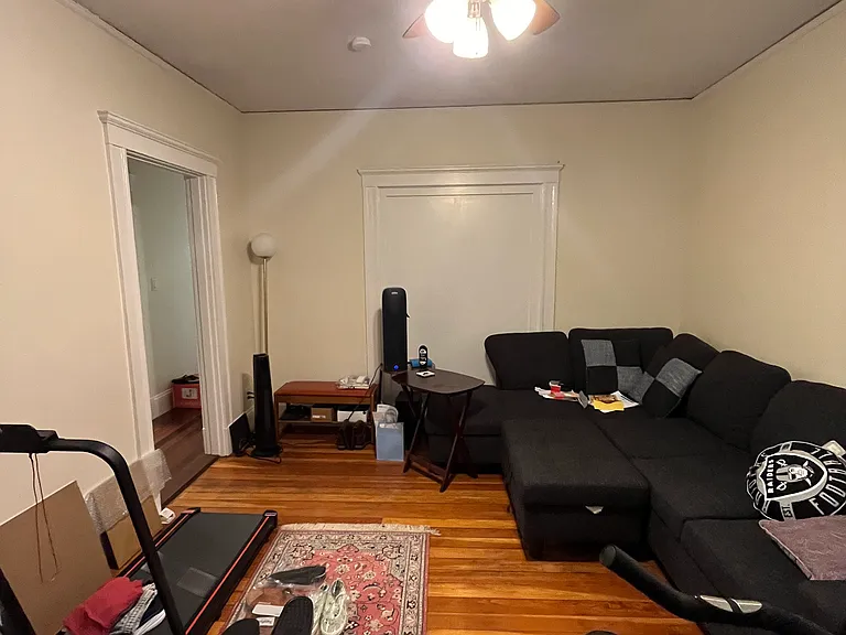 9 S Waverly St #1 — Photo 4