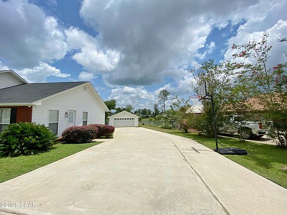 3rd image of 2670 Choctaw Trl