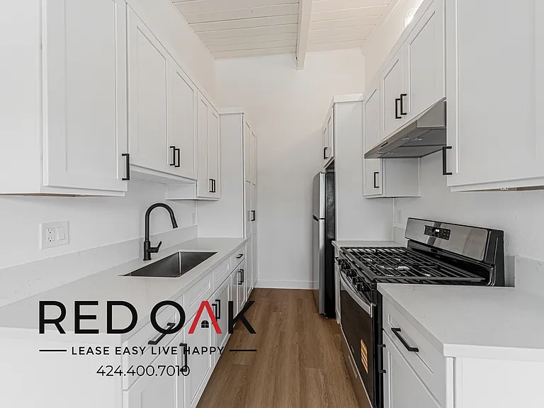 7525 Crenshaw Blvd #7 — Photo 9