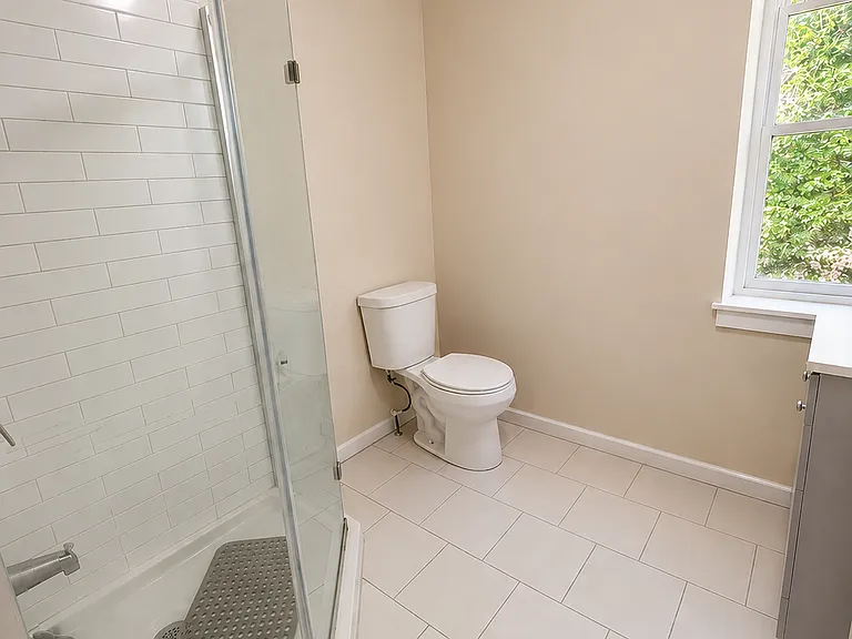 722 2nd Ave #2 — Photo 19
