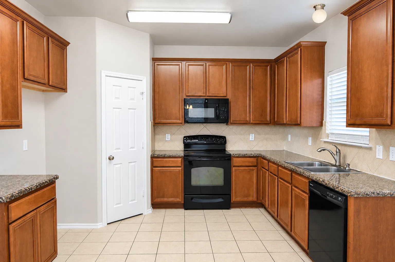 1008 Starlight Dr, Temple — Photo 4