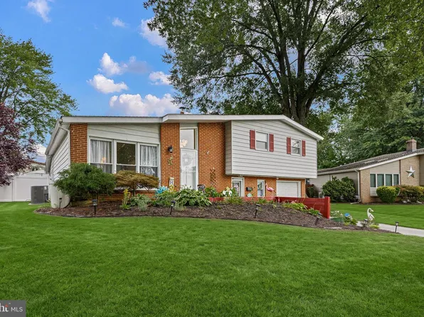 2409 Twist Ln, Wilmington, DE 19808