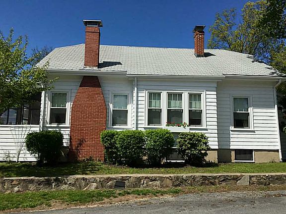 2nd image of 421 Fruit Hill Ave