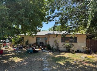5466 E Lansing Way, Fresno, CA 93727
