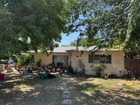 5466 E Lansing Way, Fresno, CA 93727