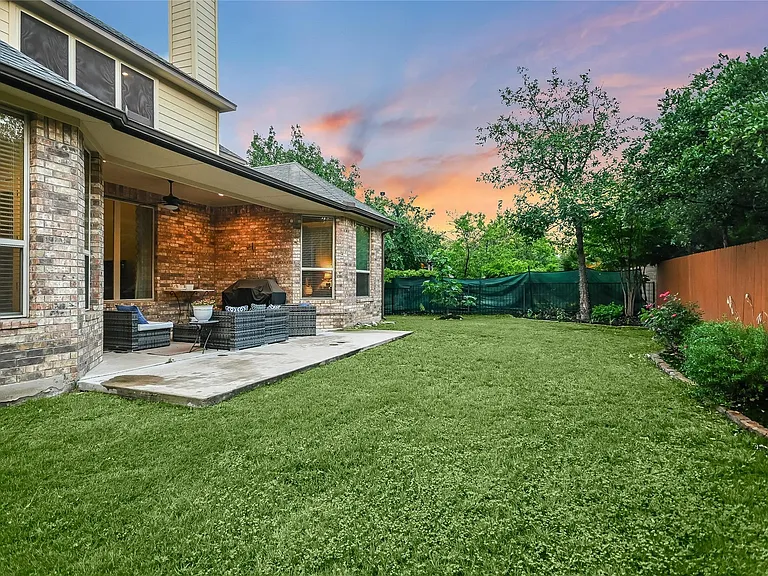 223 Lake Como Dr — Photo 30