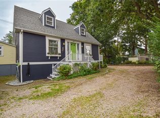 26 Poplar St, Newport, RI 02840
