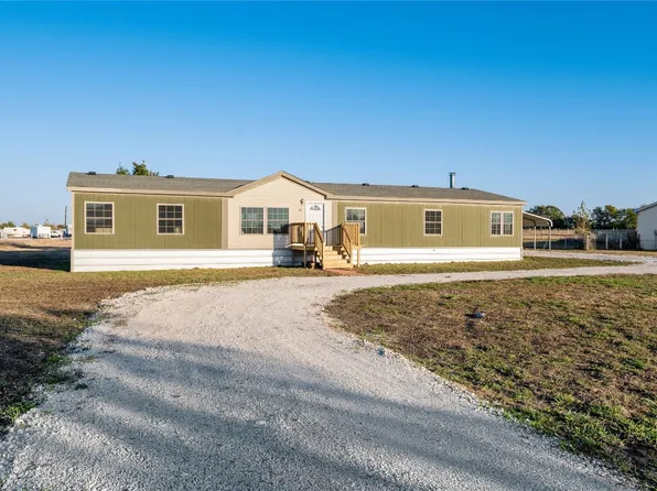 164 Darwin Rd, Whitewright, TX 75491