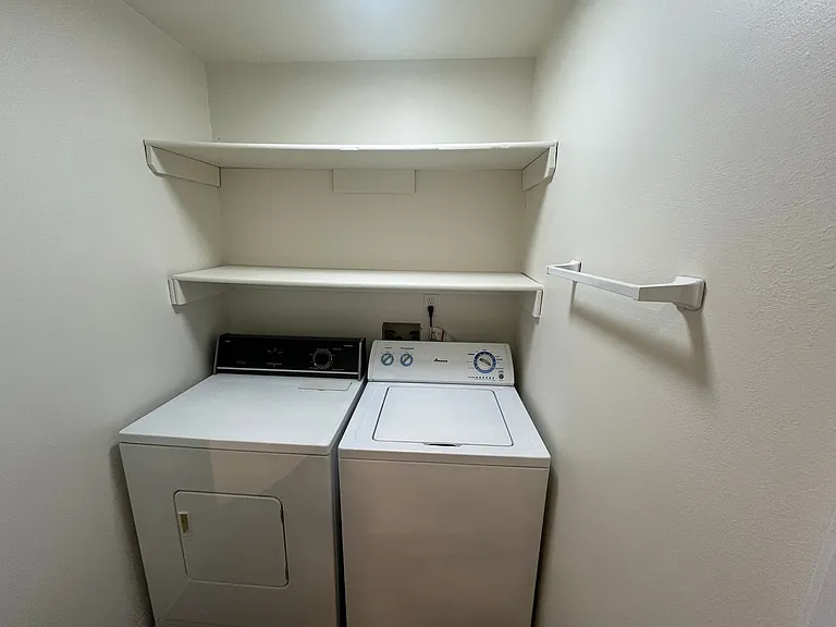 4208 Beach Drive — Photo 45