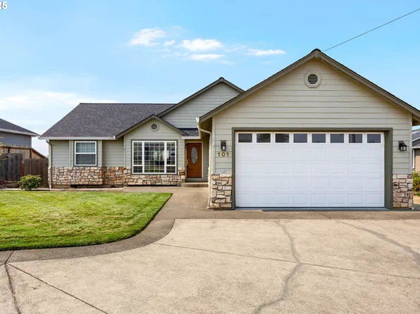 101 Frontier Ct, Sutherlin, OR 97479
