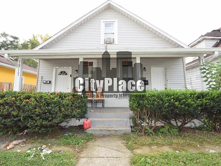 1319 W 27th St — Photo 1